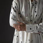 Load image into Gallery viewer, Off White printed Shirtdress
