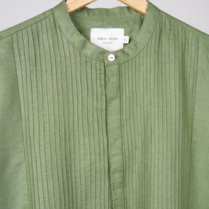 Green Solid kurta In Linen