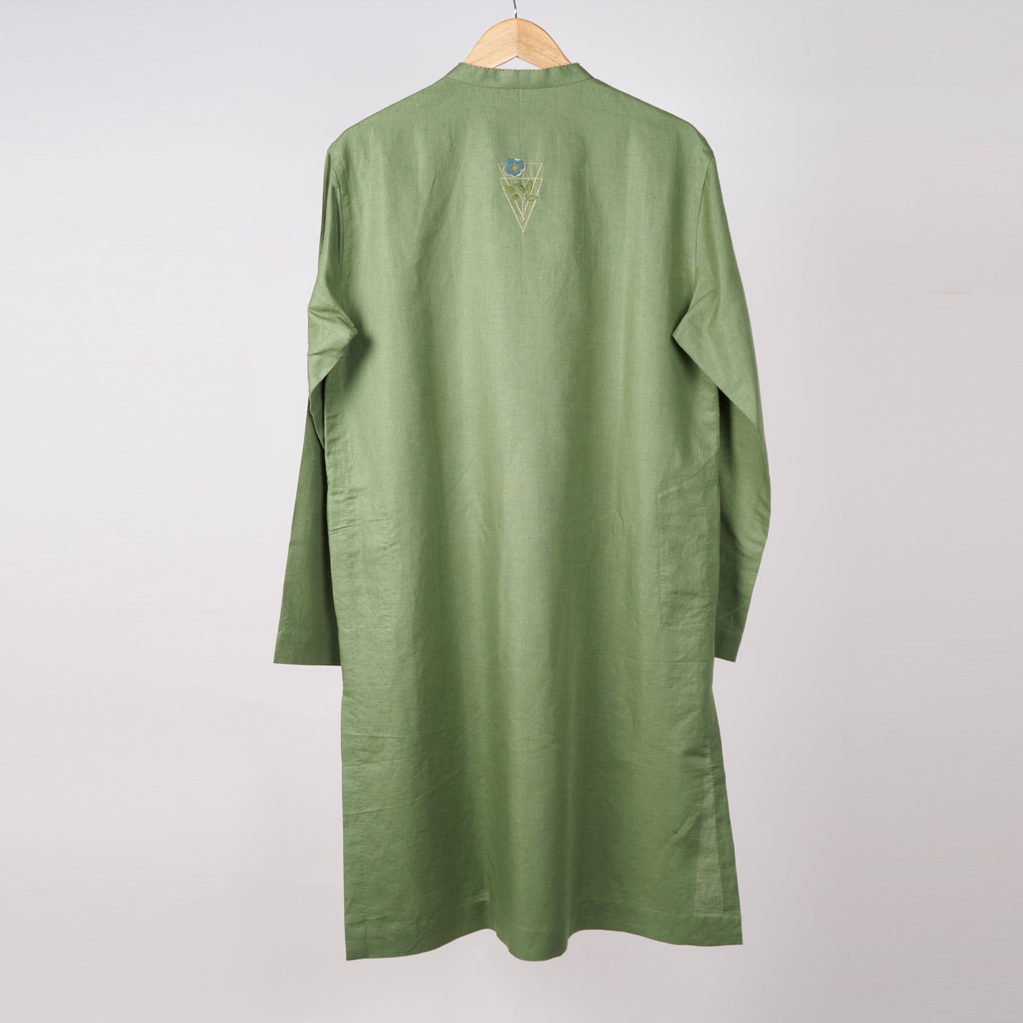 Green Solid kurta In Linen